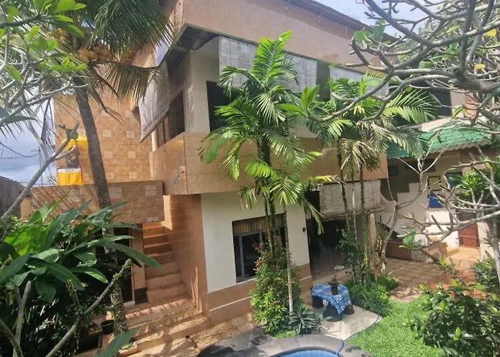 Dr Philo Art Sawah Bed & Breakfast